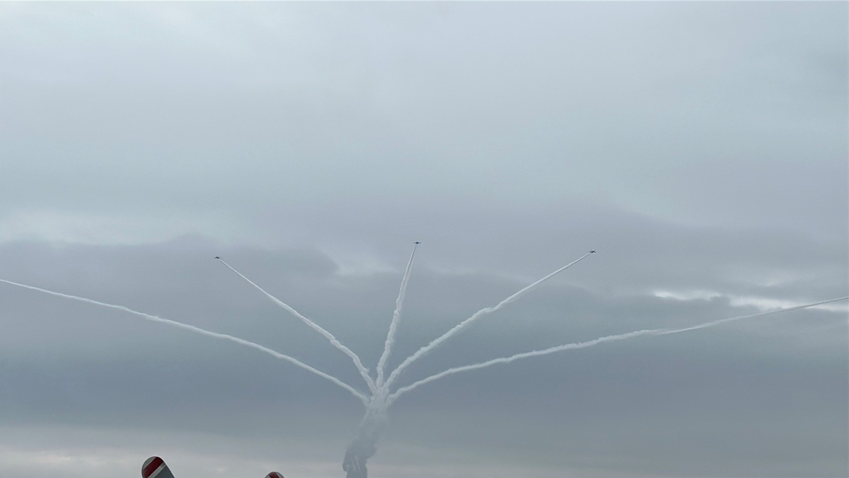 2025年航空自衛隊小牧基地オープンベースのブルーインパルス展示飛行