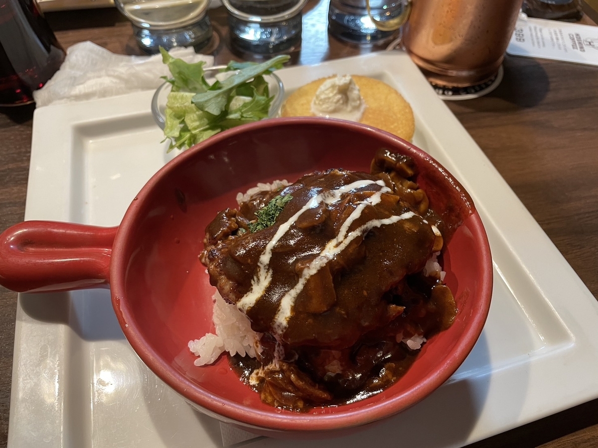 子連れランチ｜大府市にある星乃珈琲店のランチメニュービーフシチューハンバーグ＆パンケーキプレート