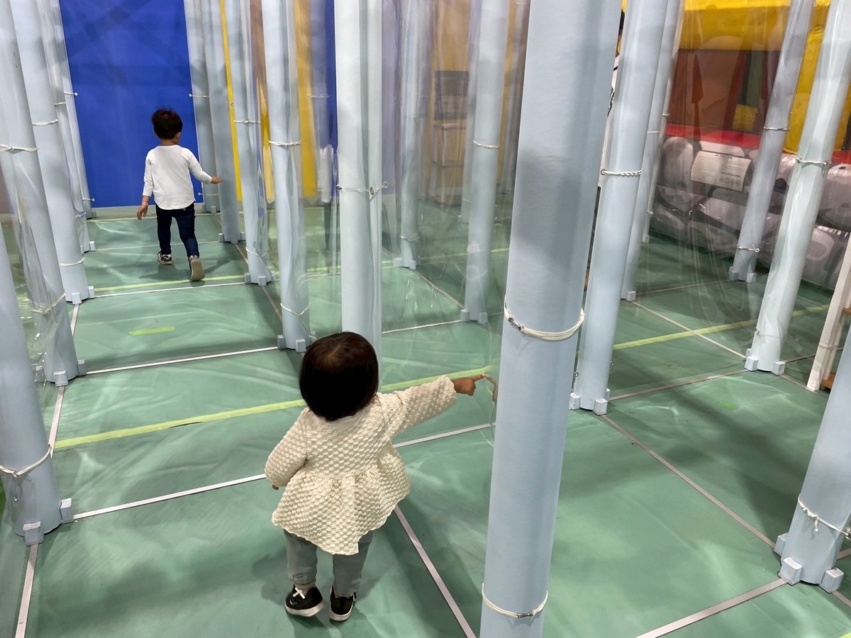 子どもとおでかけ|福井県にある人気のテーマパーク「芝政ワールド」のアトラクション恐竜巨大迷路