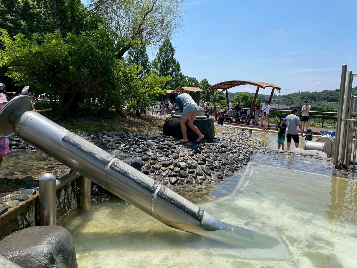 子どもの遊び場｜長久手市の愛・地球博記念公園（モリコロパーク）にある水遊びができるエリア