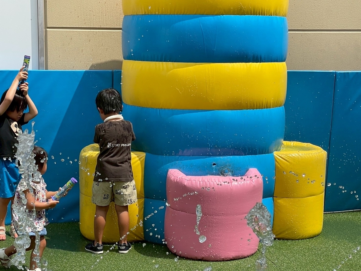 水かけパレードが人気の夏の名古屋アンパンマンこどもミュージアム体験記｜期間限定の水遊びエリア