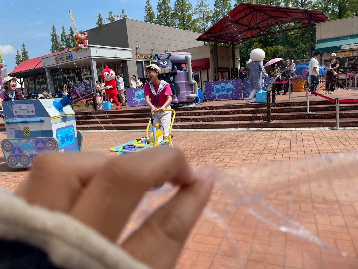 水かけパレードが人気の夏の名古屋アンパンマンこどもミュージアム体験記｜ばいきんまんのイタズラみずてっぽう！オン パレ～ド！の濡れるエリア