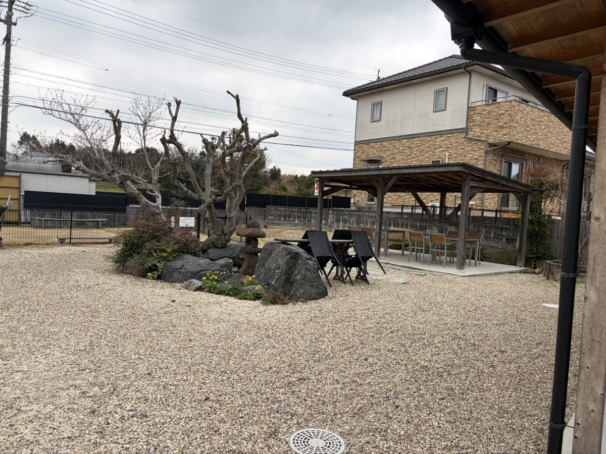 テイクアウト｜阿久比町にあるおにぎり茶屋ほたるの姉妹店「おにぎりほたる」のテラス