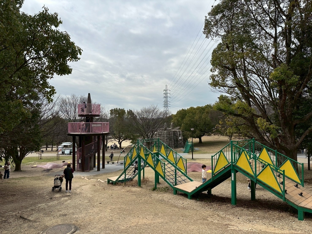 子どもとおでかけ｜ミモザの人気スポット大府みどり公園の遊具