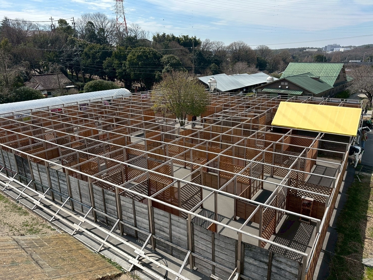 子どもの遊び場｜日進市にある愛知牧場の有料遊具（巨大迷路）