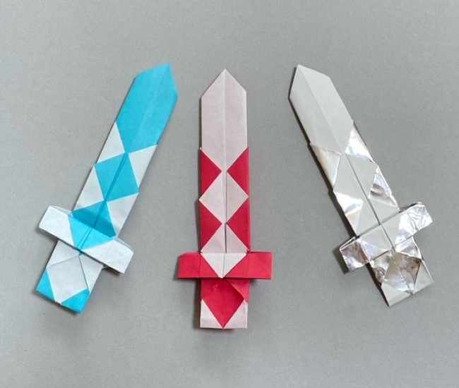 折り紙1枚で作る剣の折り方 小学生の男の子の喜ぶ折り紙 一緒に楽しく折ってみよう 毎日が新しい日 新しいチャンス