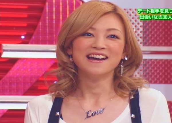 ２０１０年 吉澤ひとみ画像 Dark Blueの絵日記