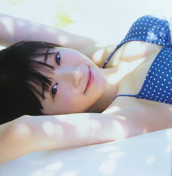 Amazon.co.jp: 宮本佳林 写真集 Sunflower Amazon限定カバー