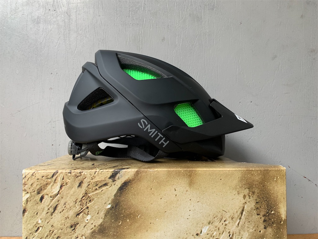 SMITH Level マットゴールドバー ヘルメット【国内正規品】送料込