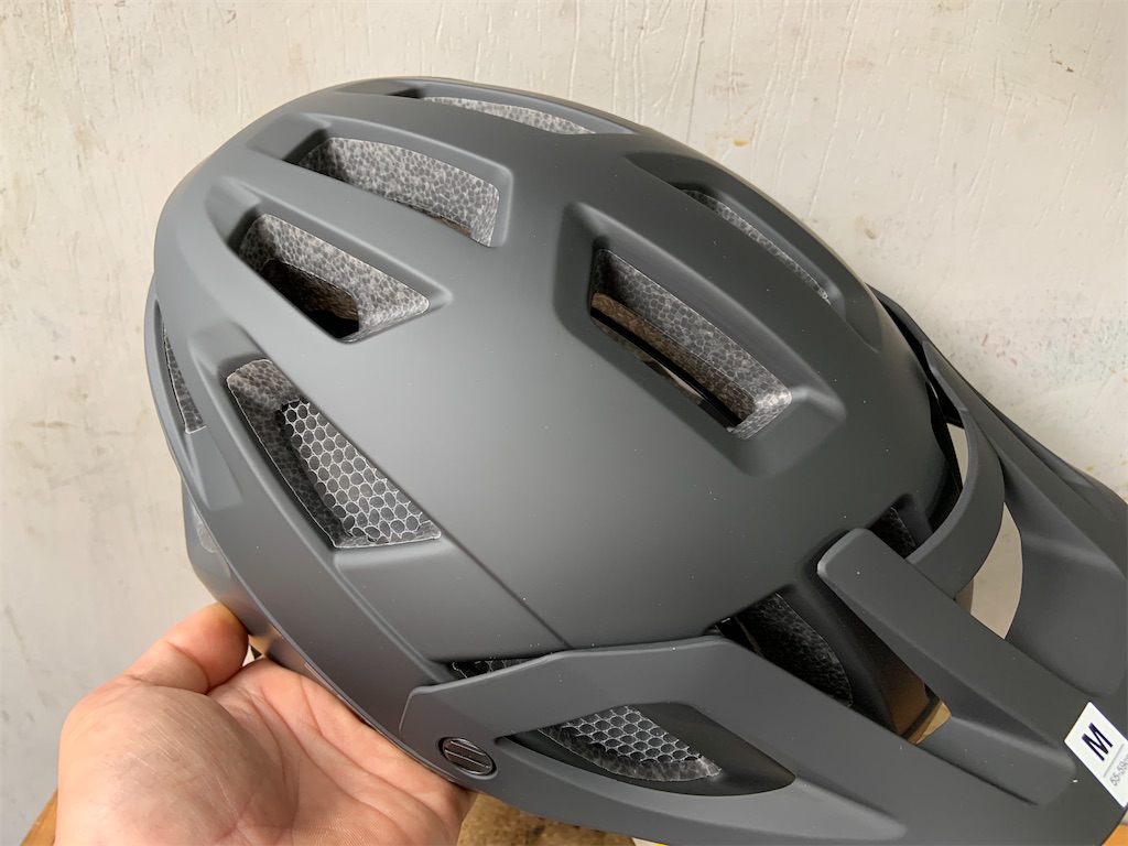 【新品未使用】SMITH マットグレー ヘルメット　５５−５９センチ　箱無し SMITH新作ヘルメット入荷【カンダコンペカン】|石井スポ－ツ