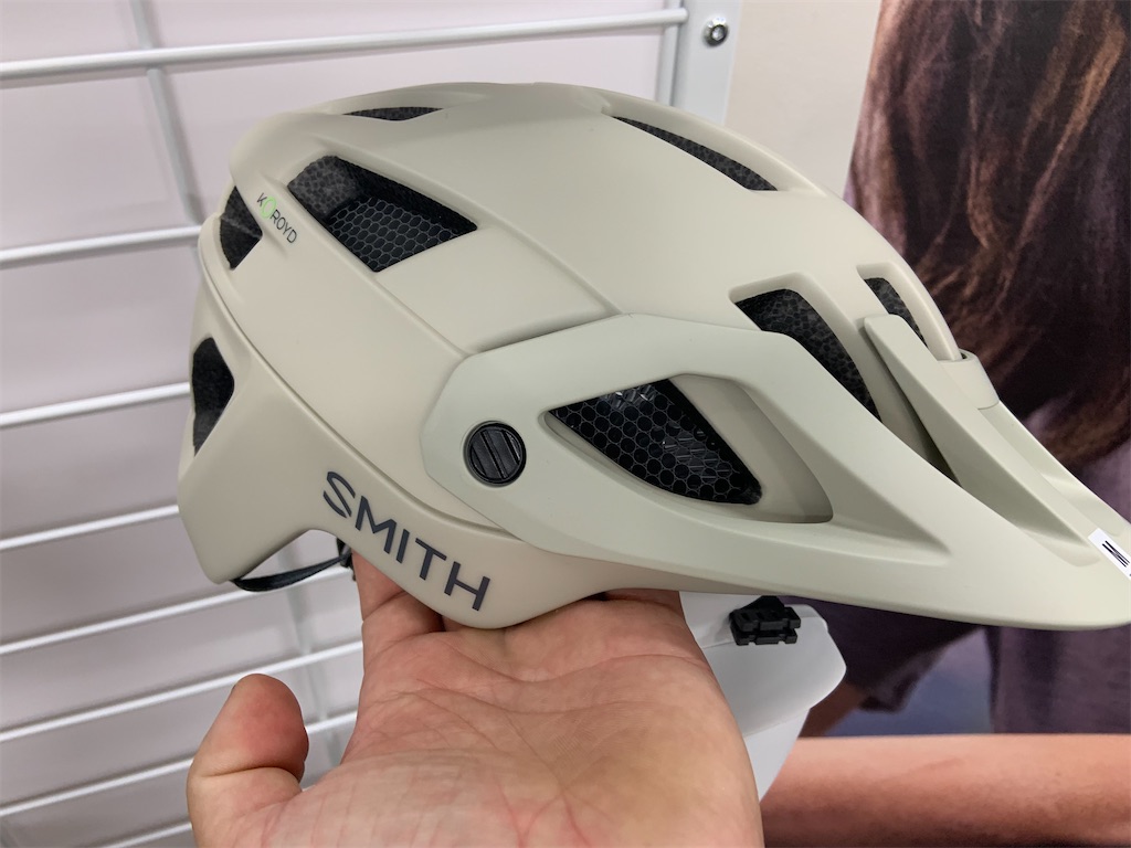 Smith 2025 Forefront3・Engage2と2024のセール - 明雅屋の感想