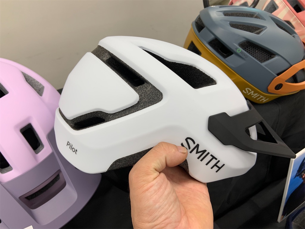 スミスヘルメット2026 Smith 2026 - 明雅屋の感想