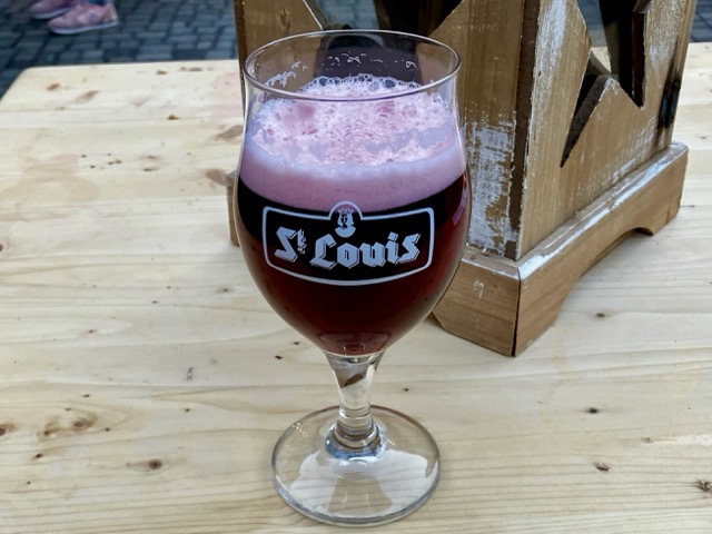 ドレスデンで飲んだサン・ルイ（St. Louis）のグリュービア。温かいチェリービールのような甘酸っぱい味