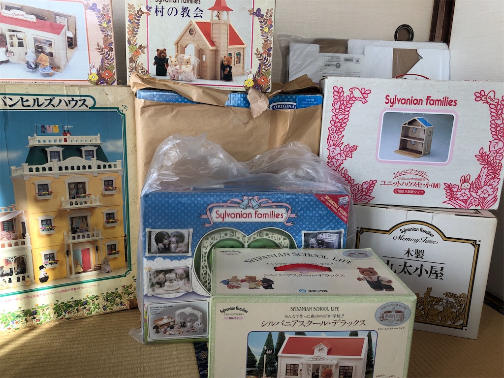 引っ越しの為明日まで 大量のシルバニアファミリー