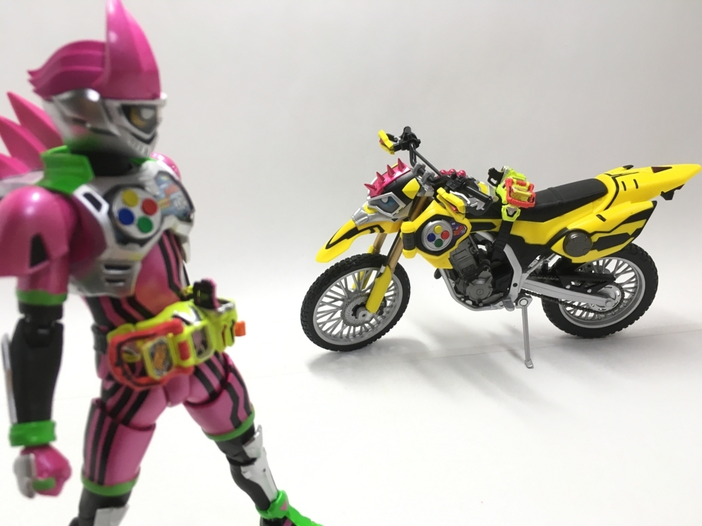 仮面ライダーレーザー レベル2 先着販売 S H Figuarts 仮面ライダー