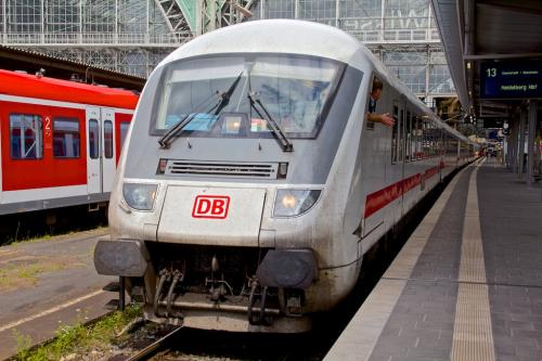 フランクフルト駅で撮り鉄 DBドイツ国鉄グッズ購入にも行って