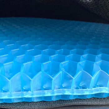 ゲルクッションの中身を横から見た画像