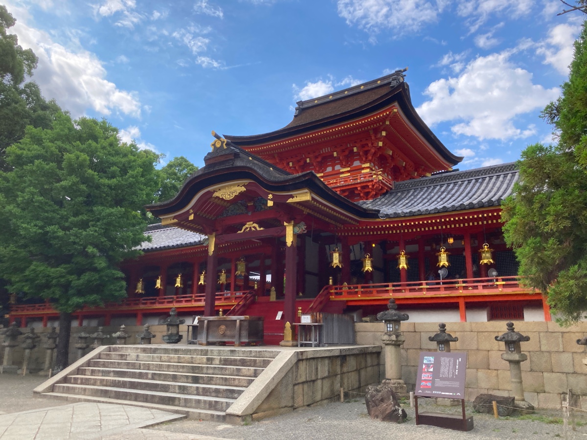 石清水八幡宮本殿