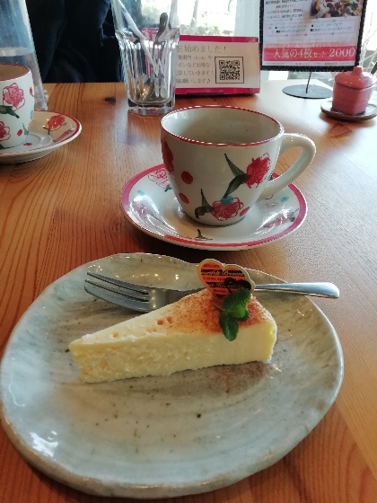 チーズケーキ　コーヒー