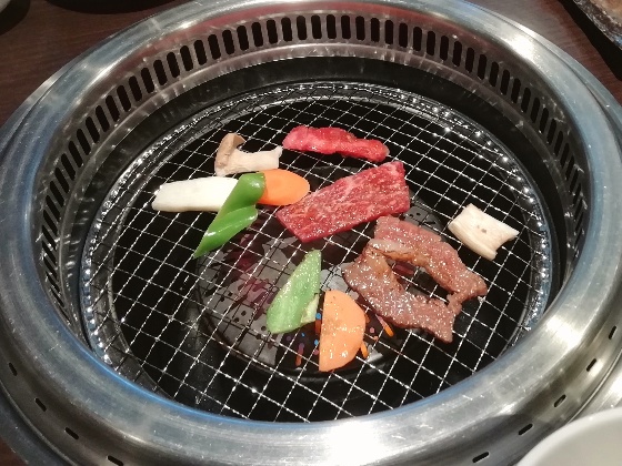 中津留　ランチ　壺漬けカルビランチ　860円　写真　画像