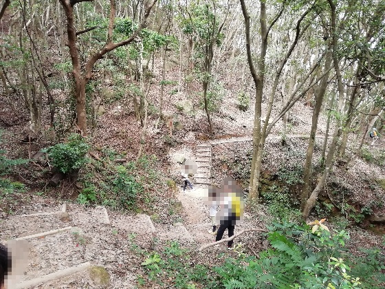 立石山登山　立石山　登山　写真　画像　　糸島　山道