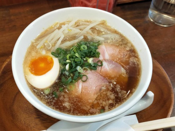 こく醤油ラーメン　といろ　六ツ門　久留米市　写真　画像　おいしい　福岡県