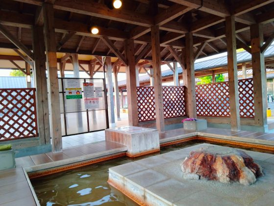 川の駅　船小屋　恋ぼたる　足湯　温泉　ショッピング　写真　画像