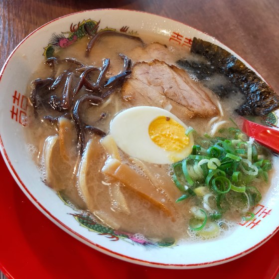 豚骨ラーメン　ラーメン　画像　写真　濃厚