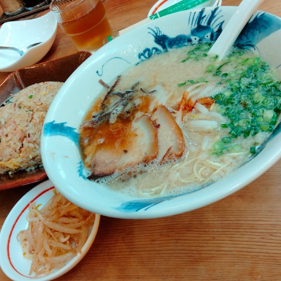 龍の家　ラーメン　とんこつラーメン　豚骨ラーメン　写真　画像　久留米