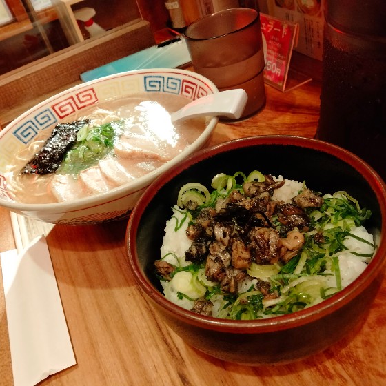 豚骨ラーメン　久留米　写真　画像　丼