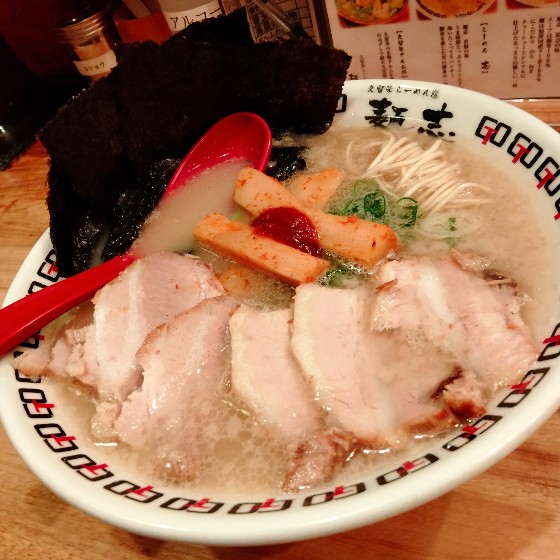 とんこつラーメン　ラーメン　写真　画像　　福岡