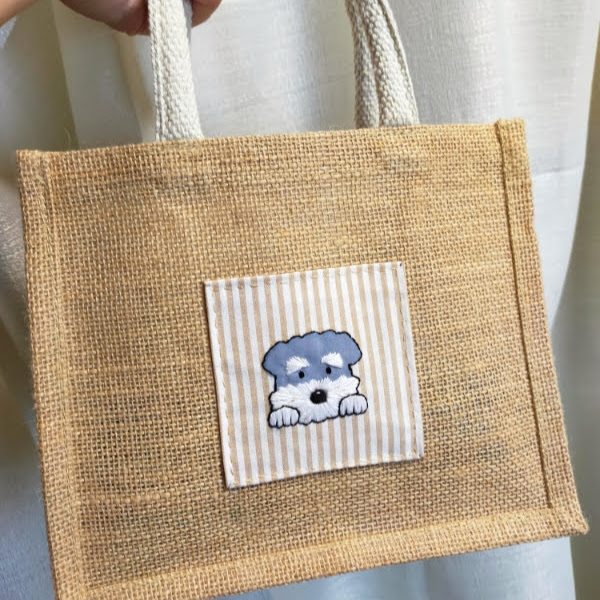 シュナウザー　ジュートバッグ　刺繍　夏バッグ　ハンドメイド　写真　画像