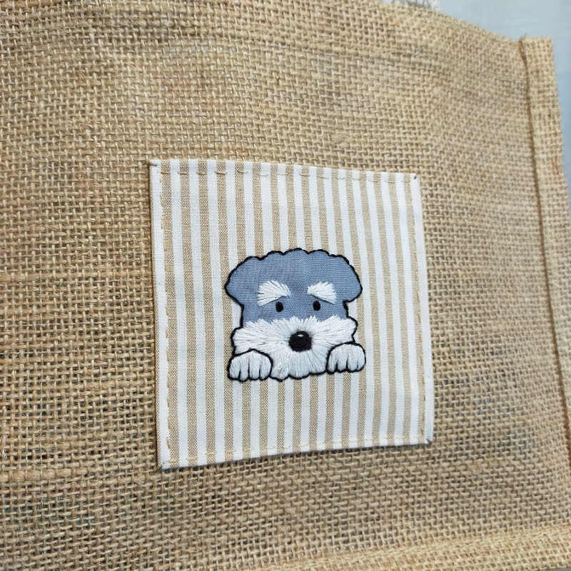 シュナウザー　ジュートバッグ　刺繍　夏バッグ　ハンドメイド　写真　画像
