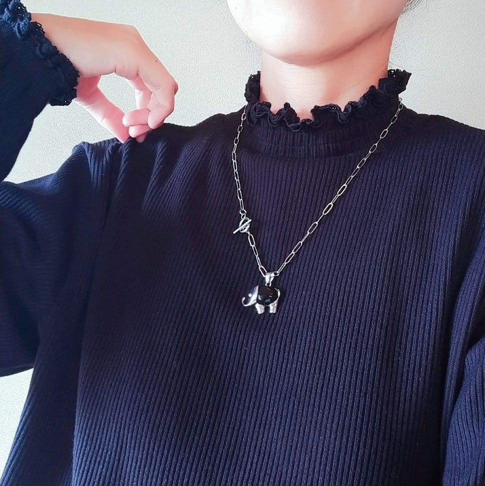 天然石 オニキス ゾウ 象 ぞう ネックレス パワーストーン 写真 画像 販売 minne creema 大人女子 かわいい 珍しい 個性的