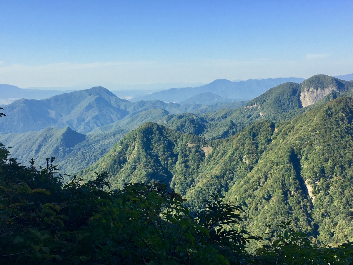 二口峠　山形県側眺望