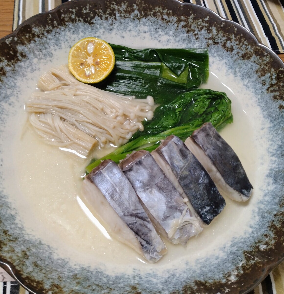 マルヨ 大とろしめさば 1パック 1枚真空 特大サイズ 150〜200g