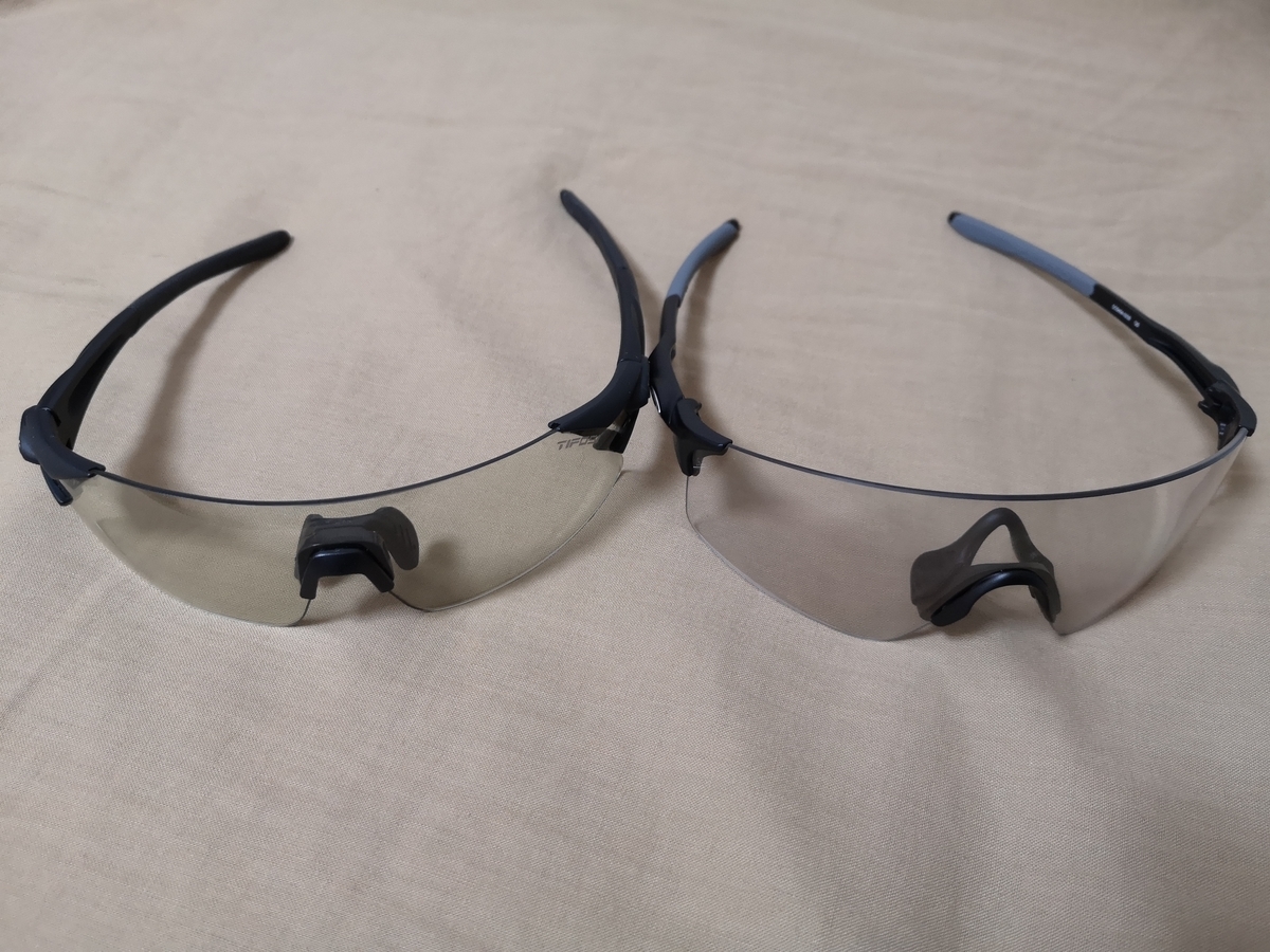 Oakley EVZero Blades Matte Black～Clear-black Photochromic