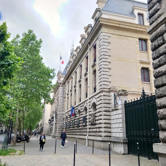 フランス共和国親衛隊舎