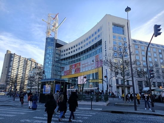 プラスドゥイタリー