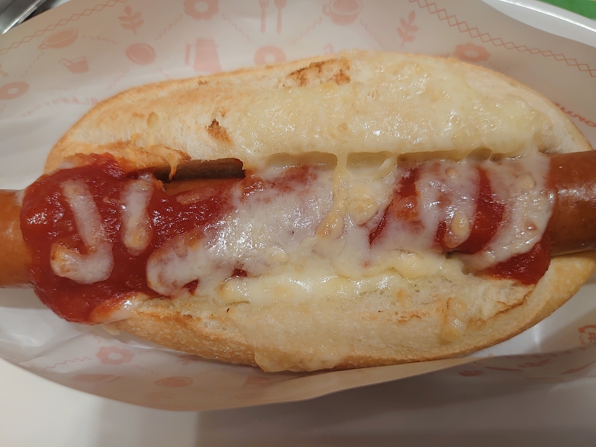 ミスタードーナツ チーズドッグ パンがもちもち チーズ濃厚でおいしい Itよろづや