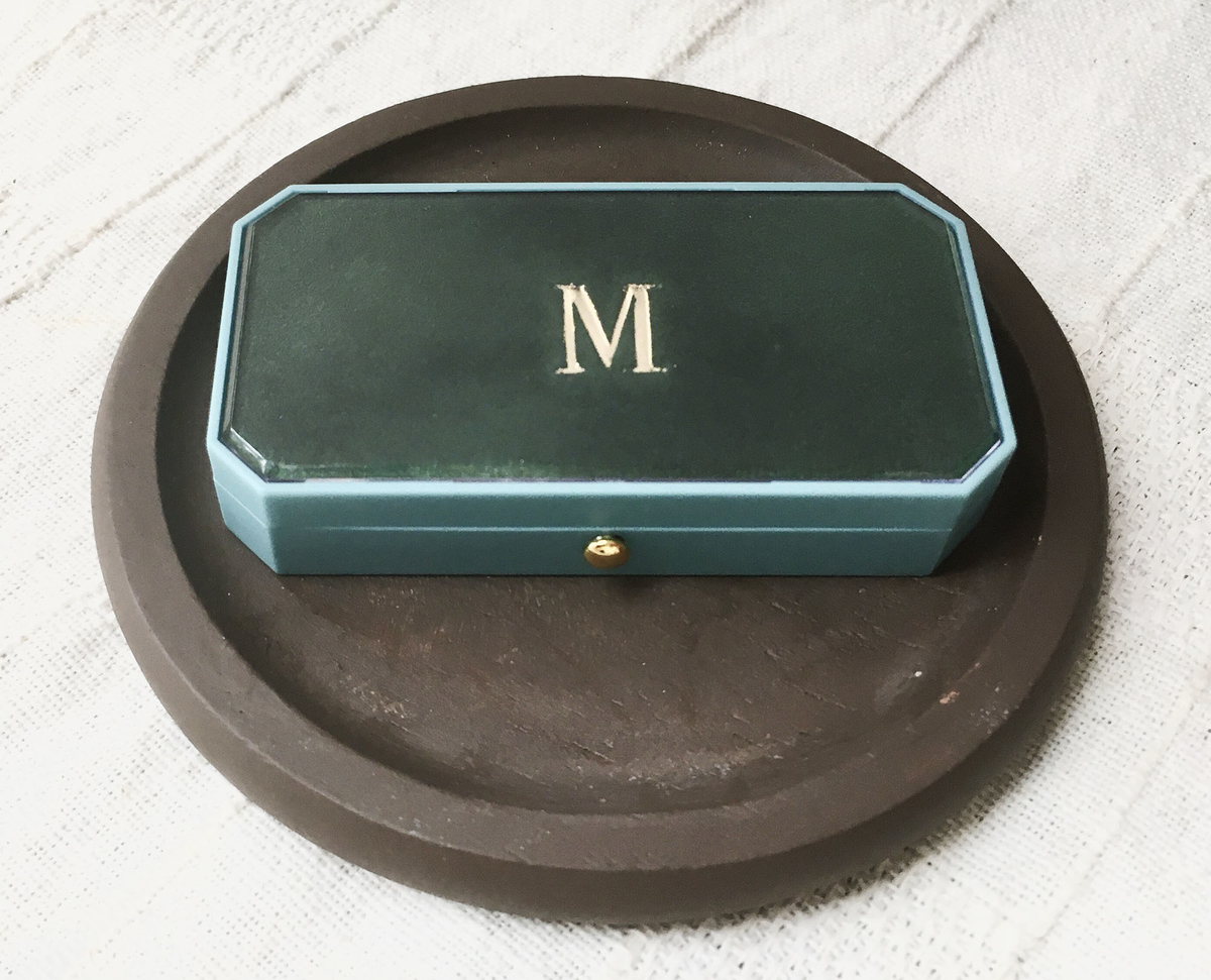 ビュリー　使い終わったケース
