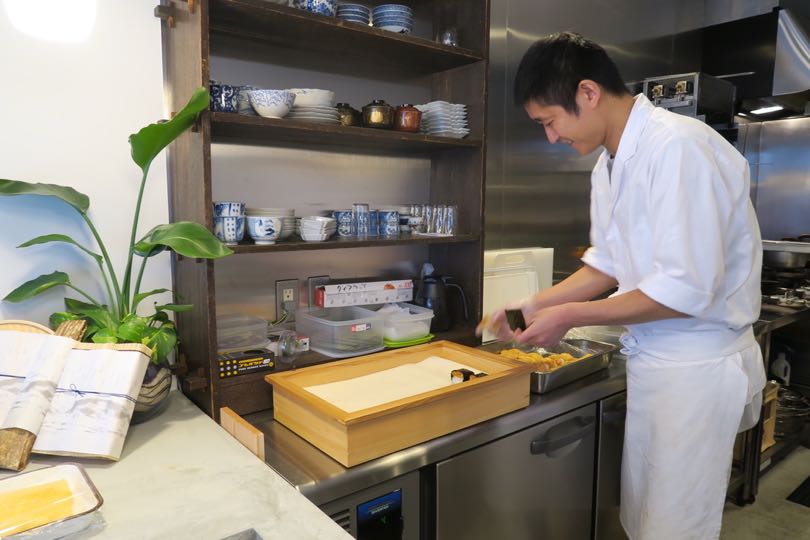 f:id:mesitsu_la:20171212200854j:plain