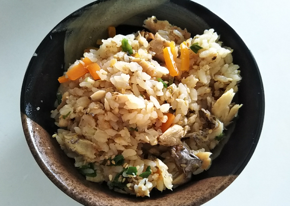 簡単 魚の炊き込みご飯 焼き魚ならなんでもok 保育園で給食を作っています