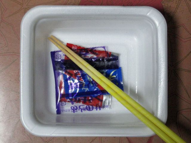 f:id:mfigure:20170122一平ちゃん夜店の焼そば チョコソース04