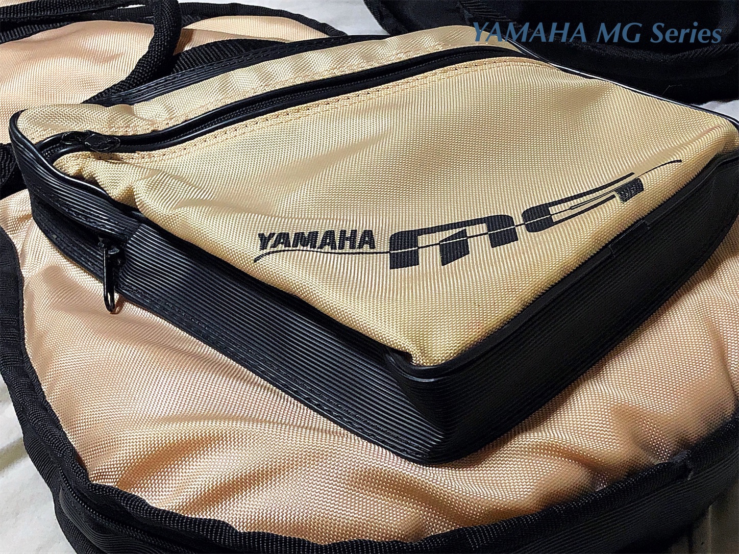 最終値下げ☆ヤマハ MG-M TakDC用ギターケース、ストラップ付き YAMAHA MG専用GIG BAG - YAMAHA MG-M series