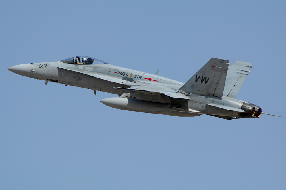 åå¥ã[Aircraft]VMFA-314 F/A-18A+ VW-03/162443ãã®åçãç»å - NAF El Centro - mi28's fotolife