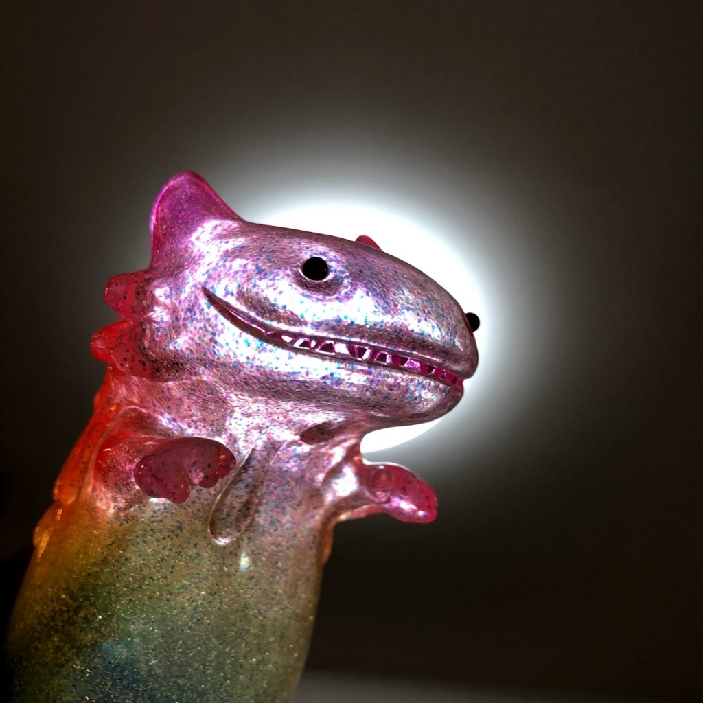 山椒魚怪獣バイロン　クリアカラー ソフビ『山椒魚怪獣バイロン』のクリアカラーモデルが＜TOKYO
