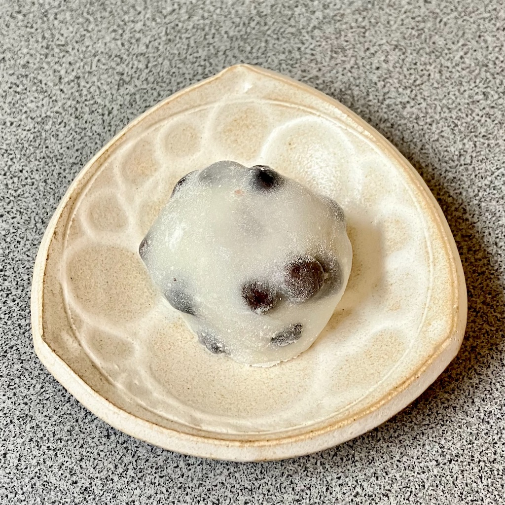 出町ふたばの名代豆餅と小餅、とらやのAN PASTEとともに