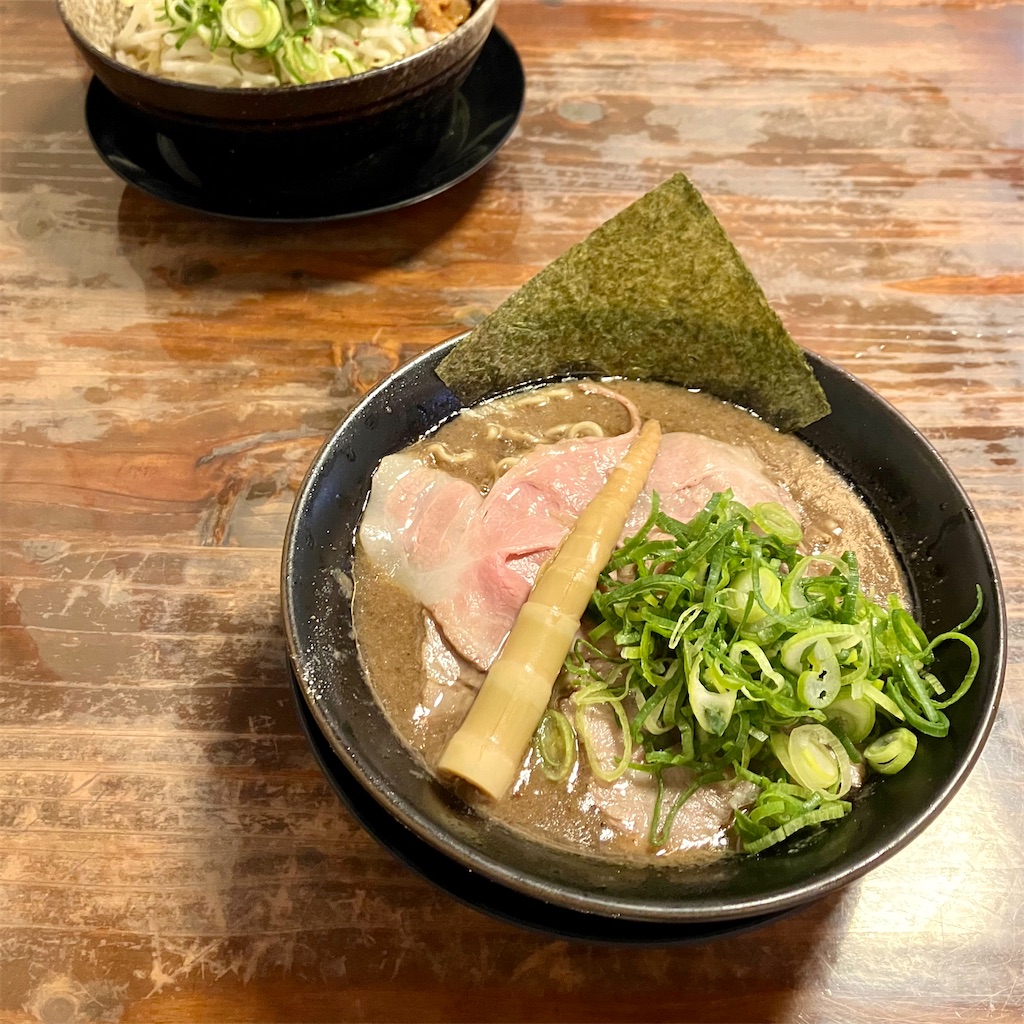 私のラーメン観を変えた、驚麺屋の超濃厚・驚濃魚介とんこつ。 - ルコ
