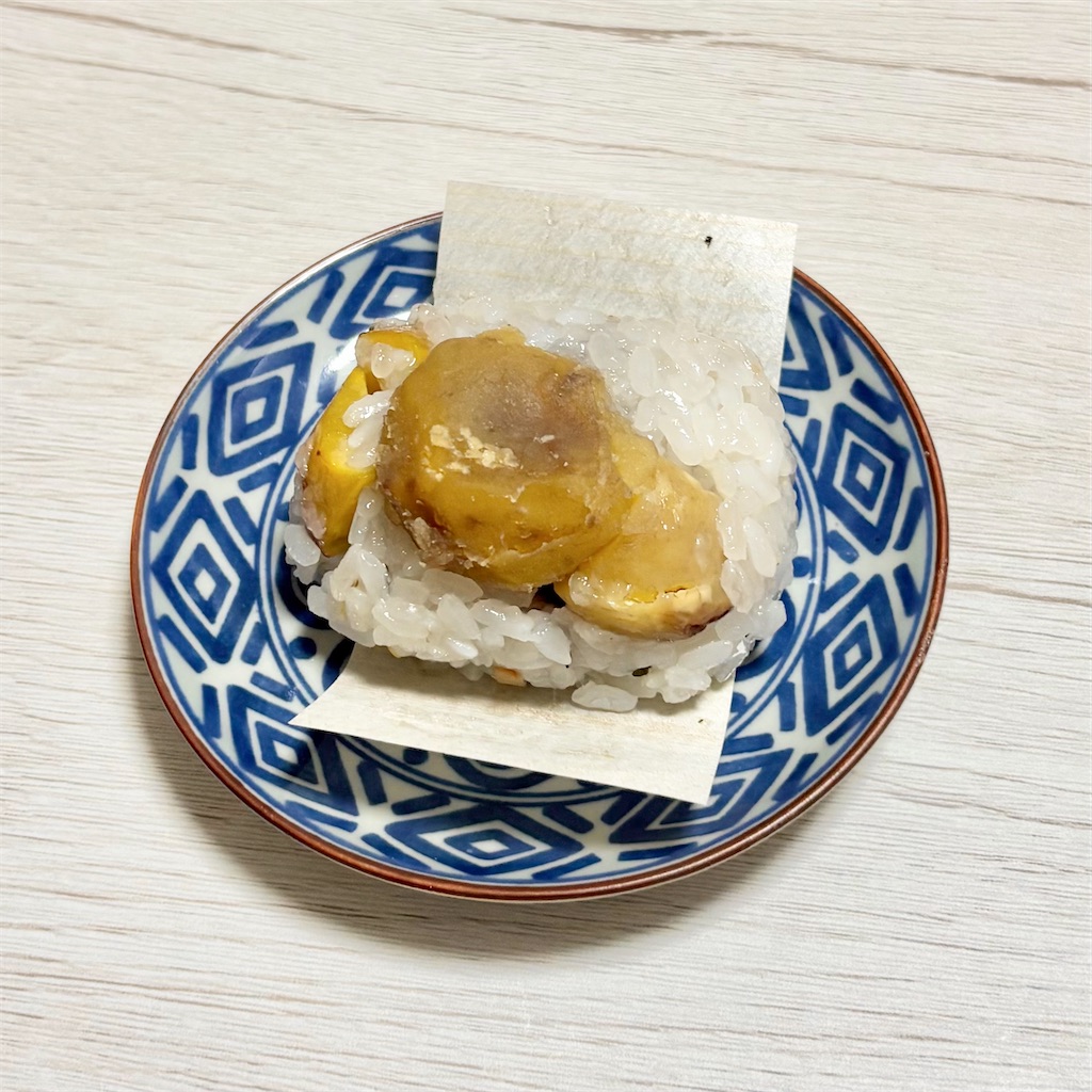 仙太郎栗の甘露煮ののったおはぎ